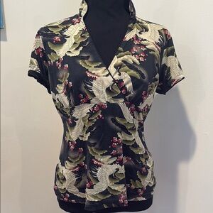 Chic Black and White Crane Print Women's Blouse